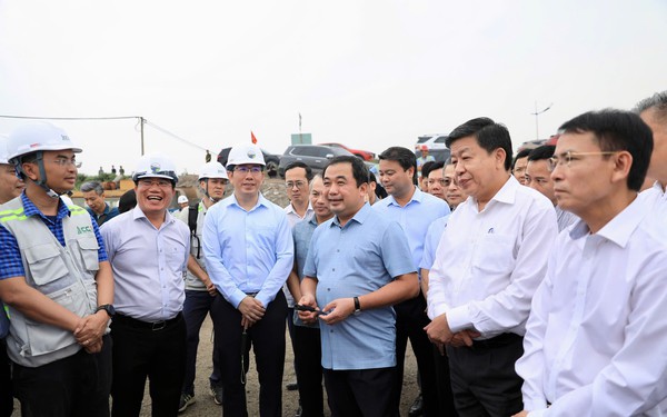 Bí thư Thành ủy Hà Nội Trần Đức Thắng chỉ đạo bảo đảm tiến độ các dự án trọng điểm 