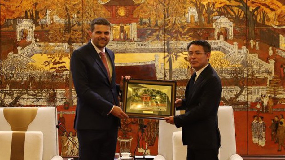 Ha Noi expects to seek Czech’s experiences to ease air pollution and traffic congestion 