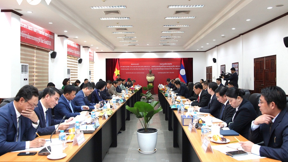 Ha Noi-Vientiane ties set example in int&#39;l relations