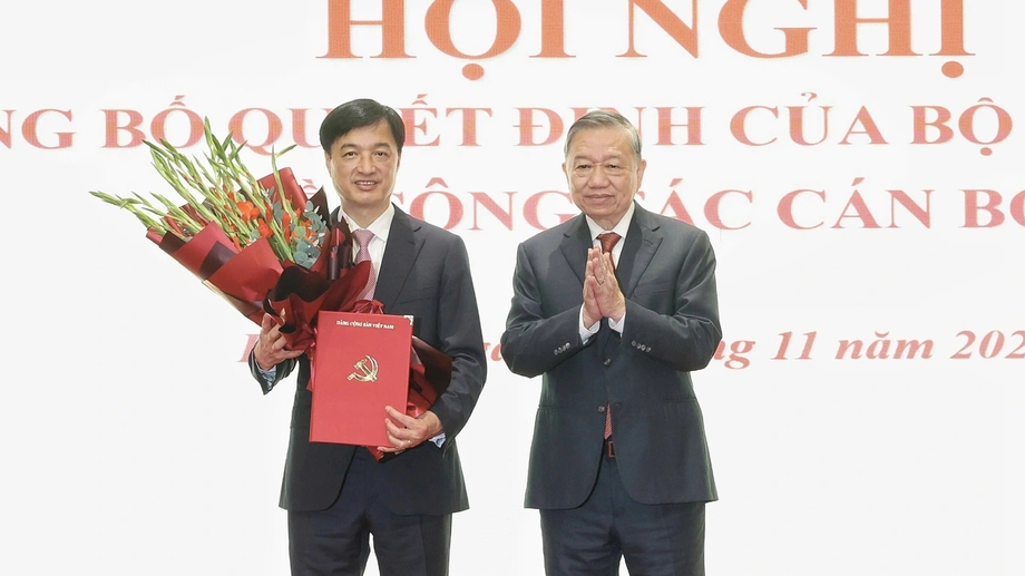 Mr. Nguyen Duy Ngoc appointed Secretary of Ha Noi Party Committee