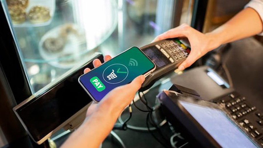 Ha Noi continues to roll out initiatives for cashless payment