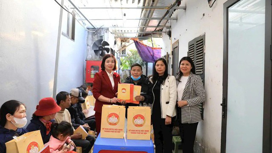 Ha Noi to allocate US$3 million in Tet gifts for vulnerable residents