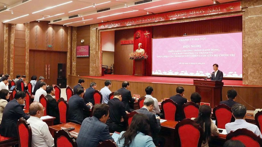 Ha Noi prioritizes people in implementing four key Party resolutions