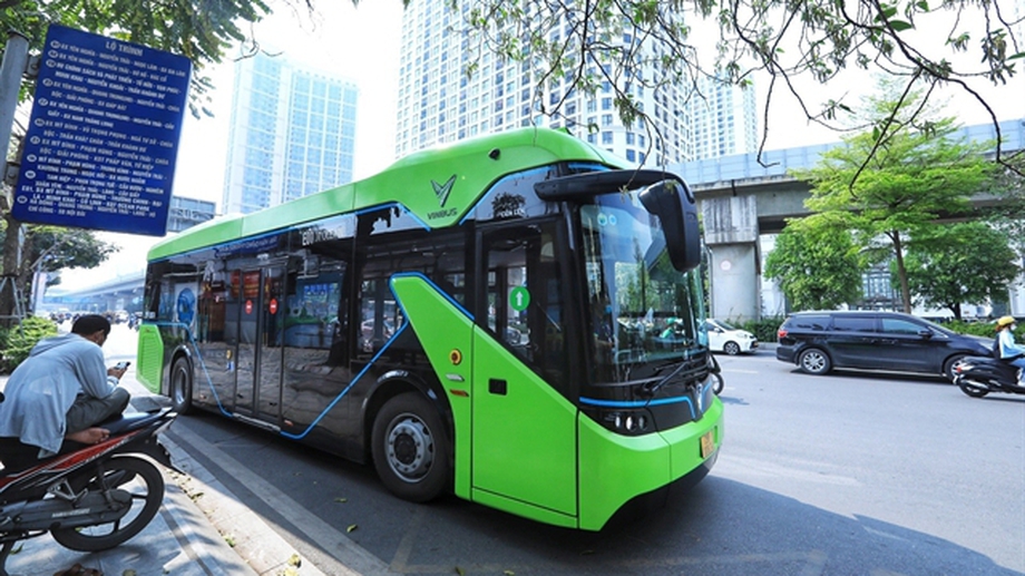 Ha Noi ends paper monthly bus passes from July 1