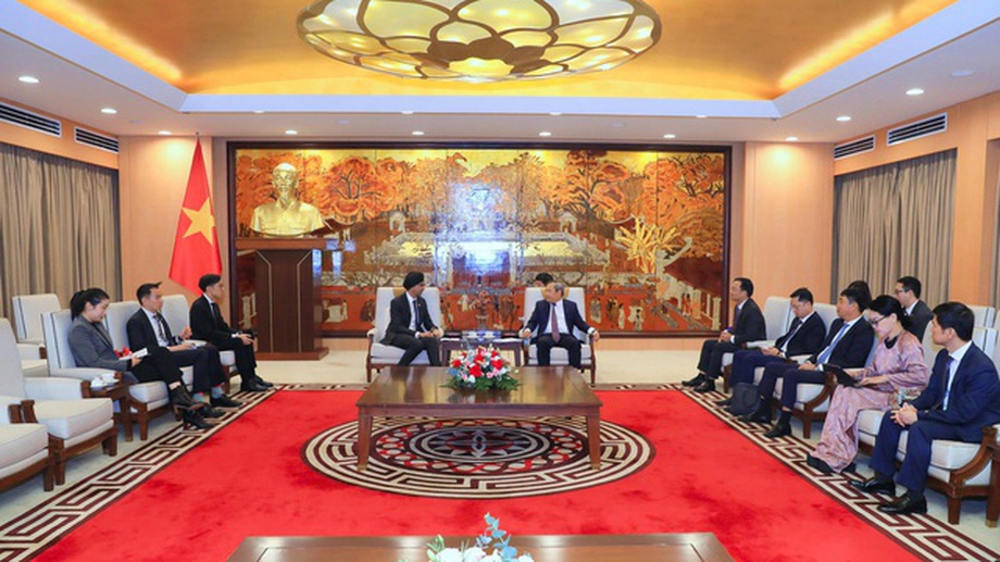 Ha Noi promotes cooperation with Singapore in urban planning, innovation, and smart cities