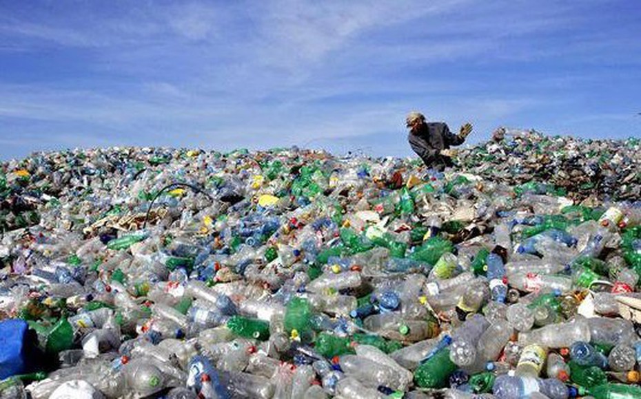 H&#224; Nội h&#224;nh động quyết liệt v&#236; một tương lai kh&#244;ng r&#225;c thải nhựa