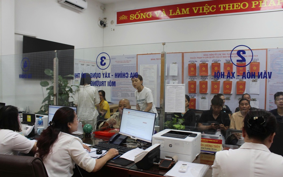 H&#224; Nội: Tr&#234;n 4.400 người hoạt động kh&#244;ng chuy&#234;n tr&#225;ch ở cấp x&#227; sau sắp xếp