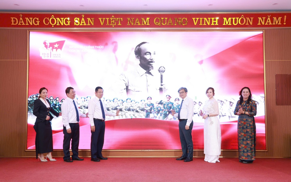 H&#224; Nội ch&#237;nh thức ra mắt nền tảng số ‘A80-Tự h&#224;o Việt Nam’