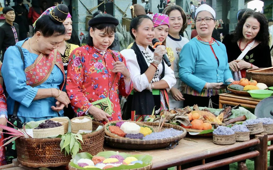 Không khí "Tết là hạnh phúc" tràn ngập trong Chương trình Happy Tết năm 2026