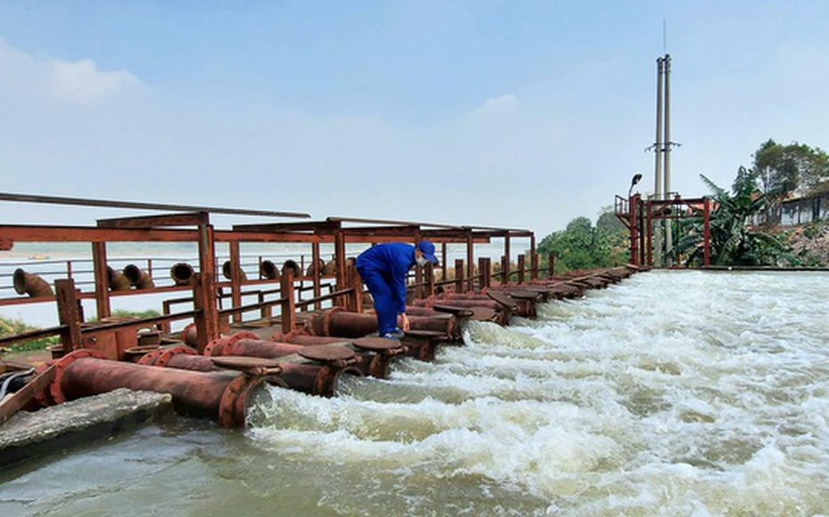 Tận dụng nguồn nước điều tiết hồ thủy điện, đẩy nhanh tiến độ gieo cấy vụ Xuân