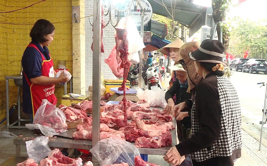 Xóa bỏ ‘chợ cóc’: Cần có lộ trình và bảo đảm sinh kế cho người dân