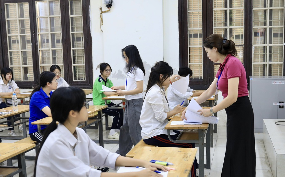 Hà Nội huy động hơn 2.000 cán bộ chấm thi tuyển sinh vào lớp 10