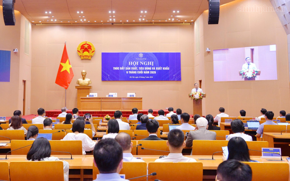 Hà Nội lắng nghe kiến nghị của doanh nghiệp, thúc đẩy xuất khẩu
